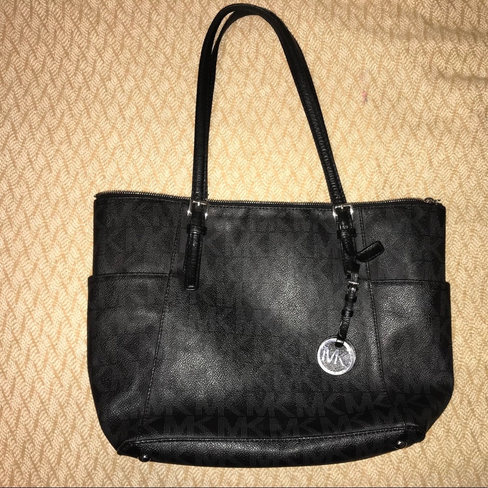 Black Michael Kors tote